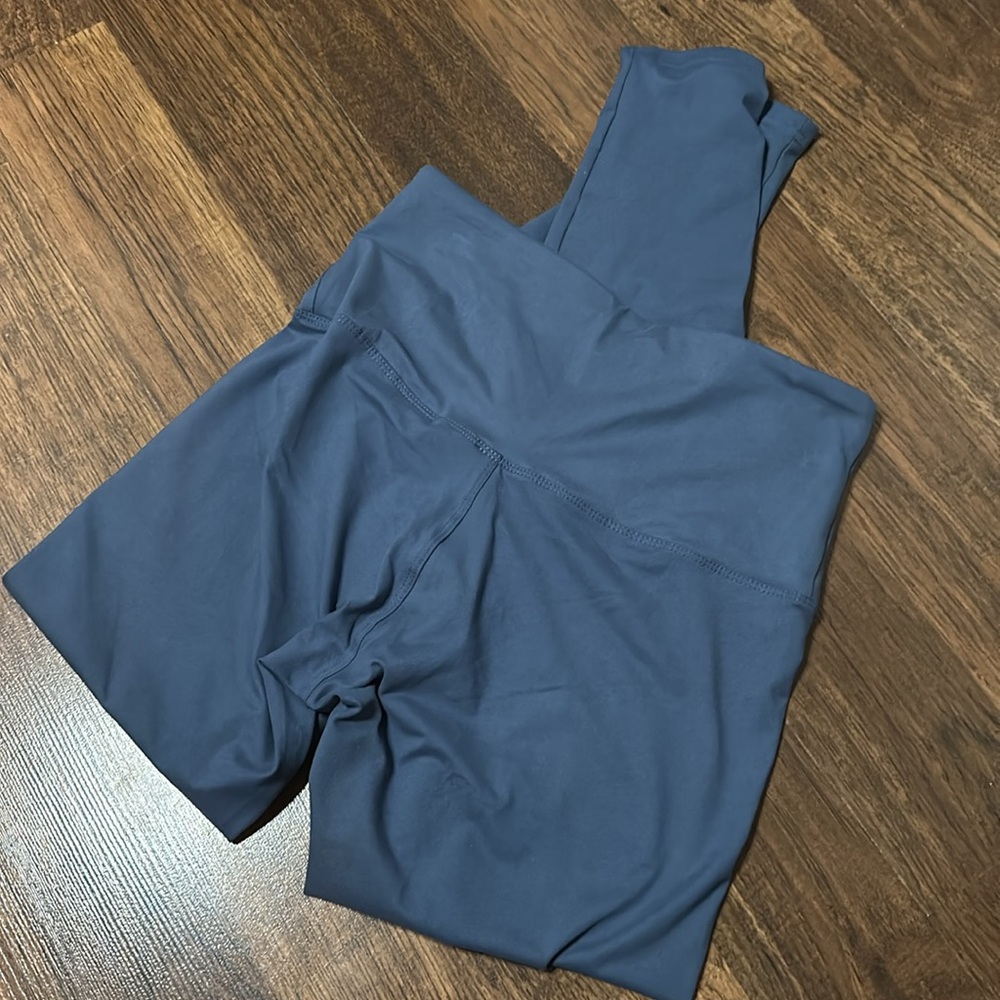 NWT Buttery Soft Leggings‎ - blue ink - Picture 3 of 3